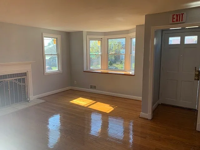 1515 E 36th St — Photo 15