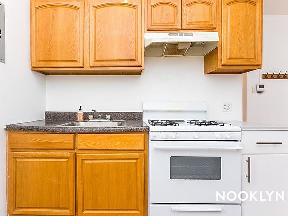 5th image of 59 Ten Eyck St #2K