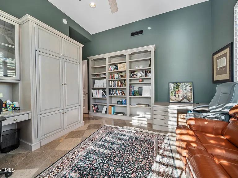 8350 E Via Del Sol Dr — Photo 35