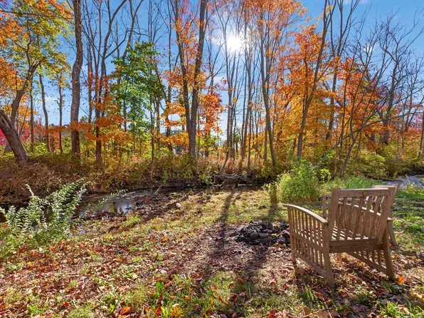 6 Glen Ave, Upton, MA 01568
