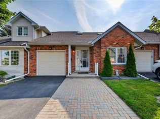 810 Golf Links Rd #2, Hamilton, ON L9K 1J7