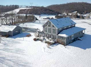 2542 Ackermanville Rd, Bangor, PA 18013