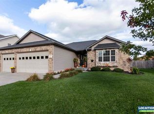 9000 Del Rio Dr, Lincoln, NE 68516