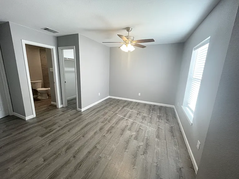 120 Ridgmar Dr #111 — Photo 6