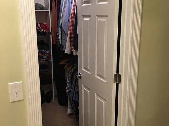 Master Closet 1