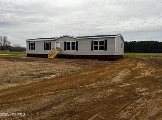 1901 Peacock Rd, Whiteville, NC 28472