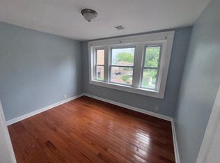 132 N Grove St APT 6, East Orange, NJ 07017