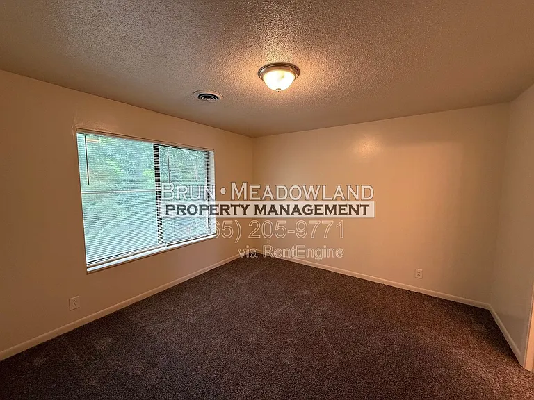10409 Victoria Dr #D — Photo 30
