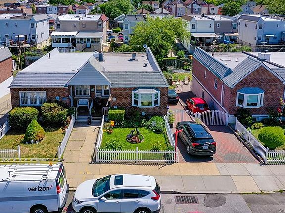3rd image of 1028 Huntington Ave
