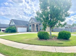100 Burnt Hickory Ct, Warner Robins, GA 31088