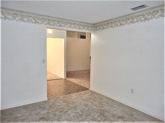 3rd image of 3252 Sanoma Dr
