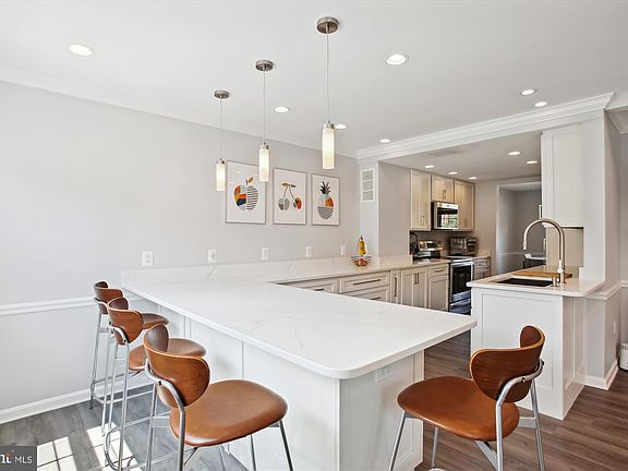 4th image of 7456 Covent Wood Ct