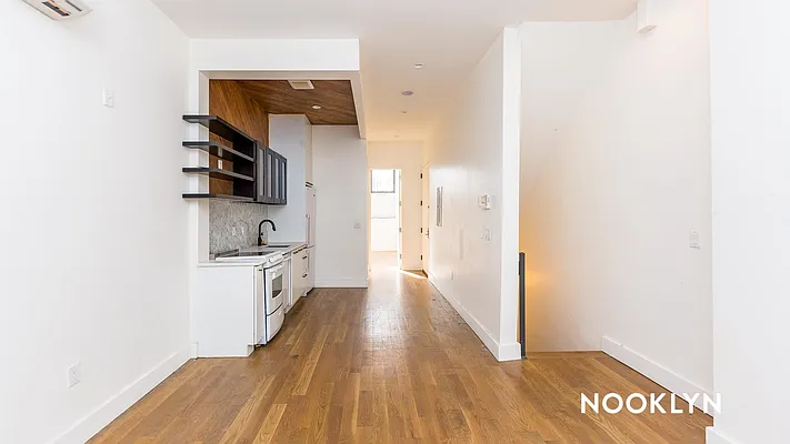 Rented by Nooklyn NYC LLC | media 20