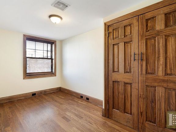 5th image of 739 E 136th St