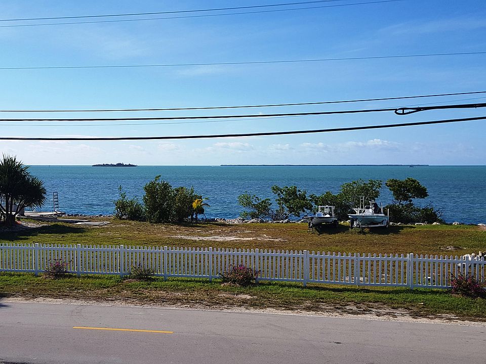 1st image of 197 Caribbean Dr E