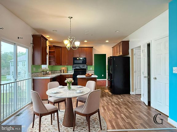 3rd image of 47312 Shady Knoll Pl