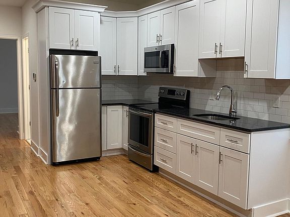 4th image of 2539 Memphis St Floor 1