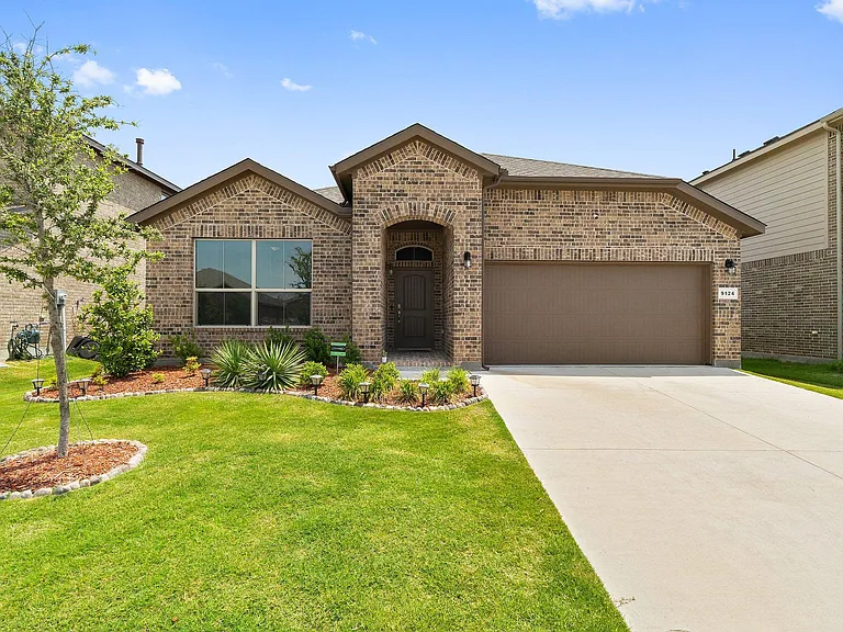 9124 Golden Hollow Ln — Photo 24