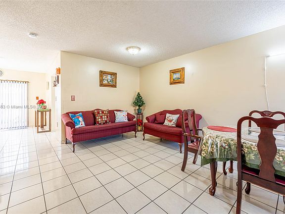 4th image of 2550 W 60th Pl APT 106-19