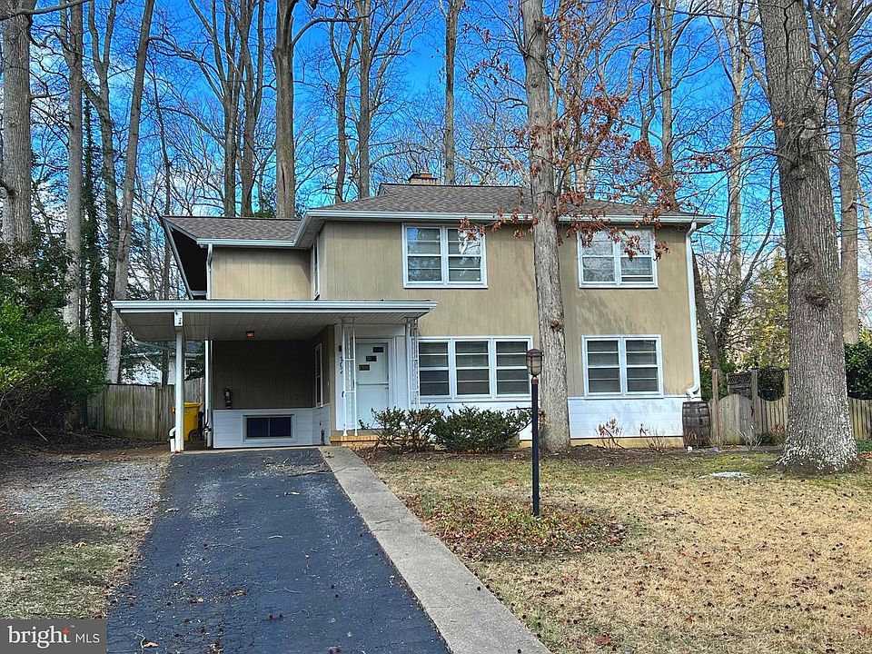 1st image of 102 Oak Dr