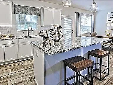 135 Laurel Trce — Photo 4