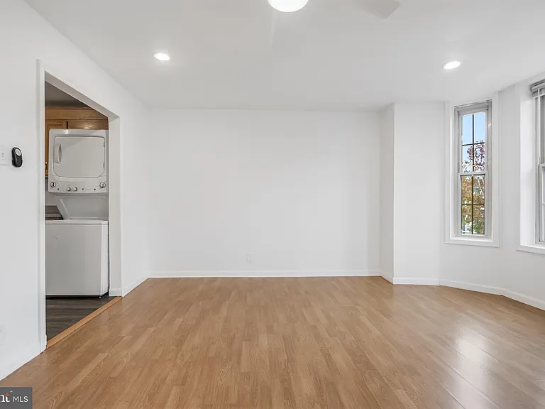 814 11th St NE #A — Photo 10