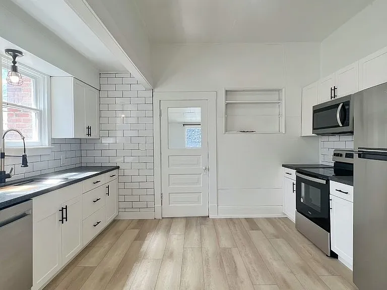 1101 Wheeler Ave — Photo 4