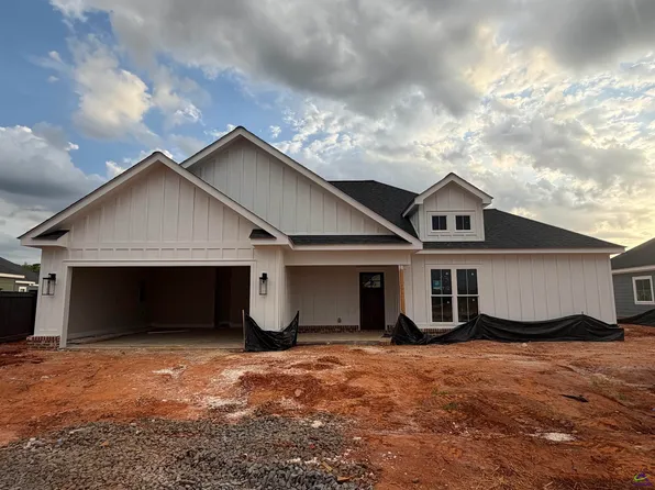 203 Sugar Creek Trl, Perry, GA 31069