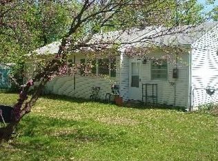 1106 E 134th Trl, Grandview, MO 64030