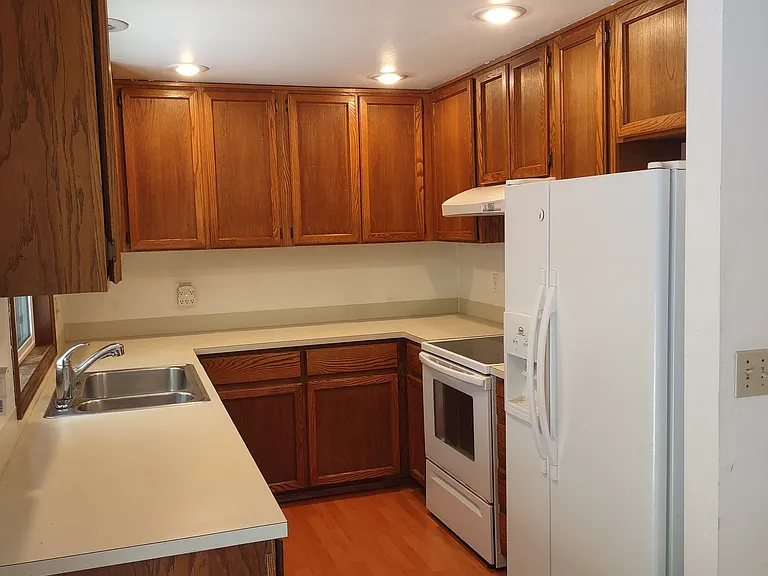945 148th Dr SE — Photo 7