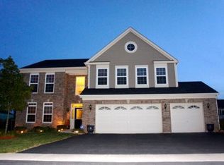 1939 Moraine Rd, Bolingbrook, IL 60490