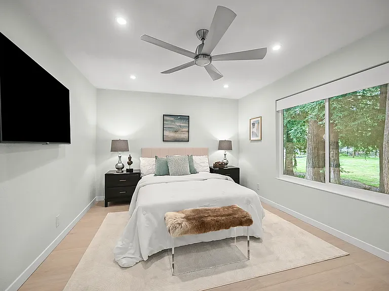 476 Sycamore Cir — Photo 10
