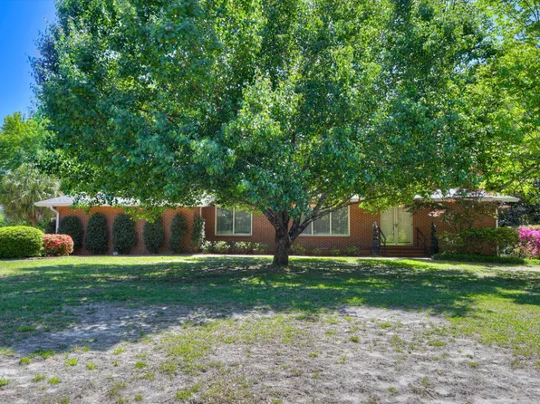 220 Lakeside Dr, Aiken, SC 29803