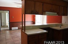 3rd image of 802 W Bryce Ave