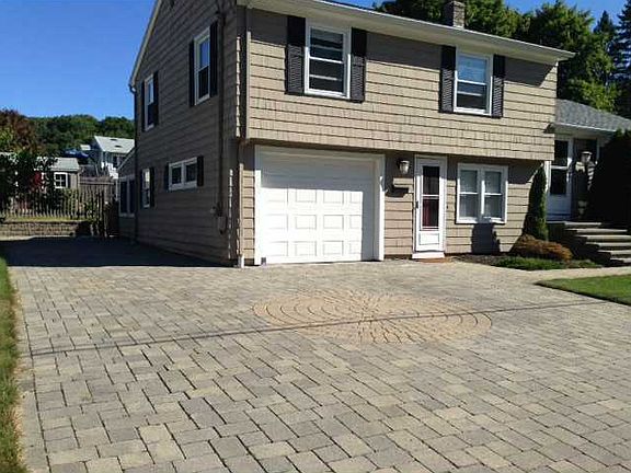 2nd image of 7 Stella Dr