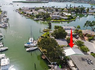 156 131st Ave E, Madeira Beach, FL 33708