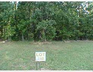 2nd image of 140 Eastwind Dr