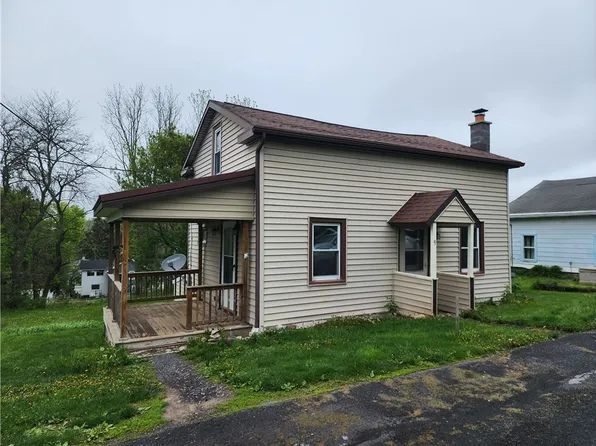 9-11 First Hill St, Pt Byron, NY 13140