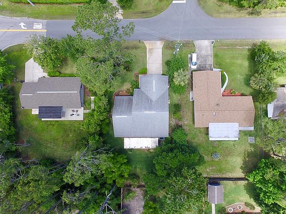 4th image of 8 Beachway Dr