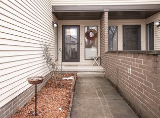 533 Towns Ln #122, Richmond Heights, OH