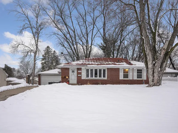 8380 Knox Ave S, Bloomington, MN 55431