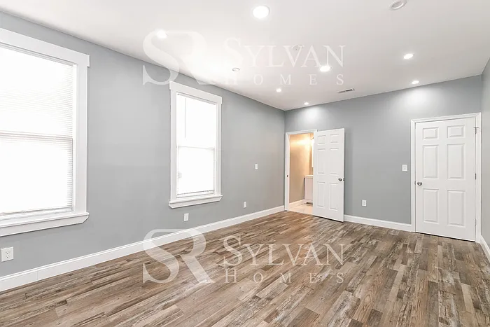 2902 Chelsea Ter — Photo 13
