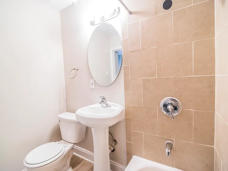 1-1653 Northgate Rd #1 — Photo 12
