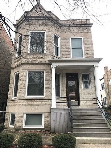 1st image of 2948 N Fairfield Ave