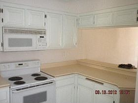 3rd image of 13802 Pinkard Way Unit 27