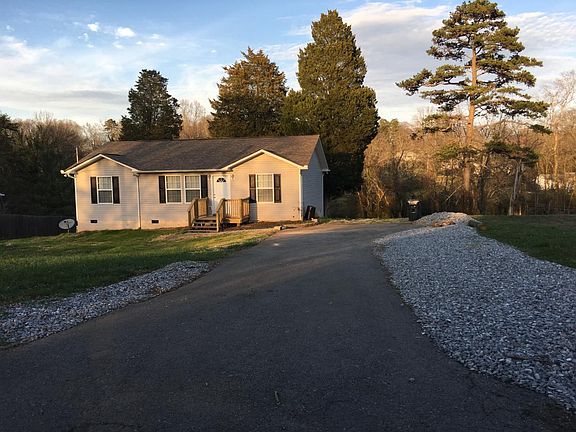 2nd image of 2712 Hackman St