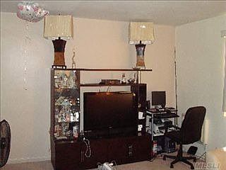 1st image of 943 Fenwood Dr APT 4