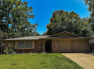 2711 Chimney Rock Rd, Huntsville, TX 77320