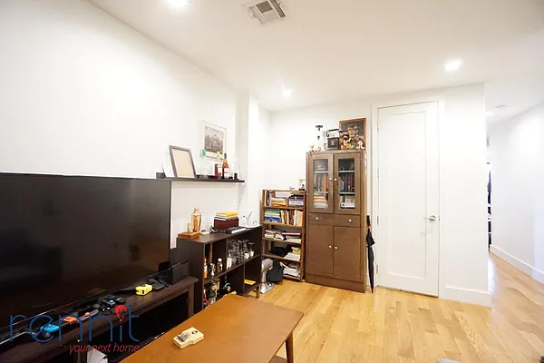 Rented by Rennit Inc. | media 56