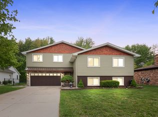 529 Rochelle Ct, East China, MI 48054